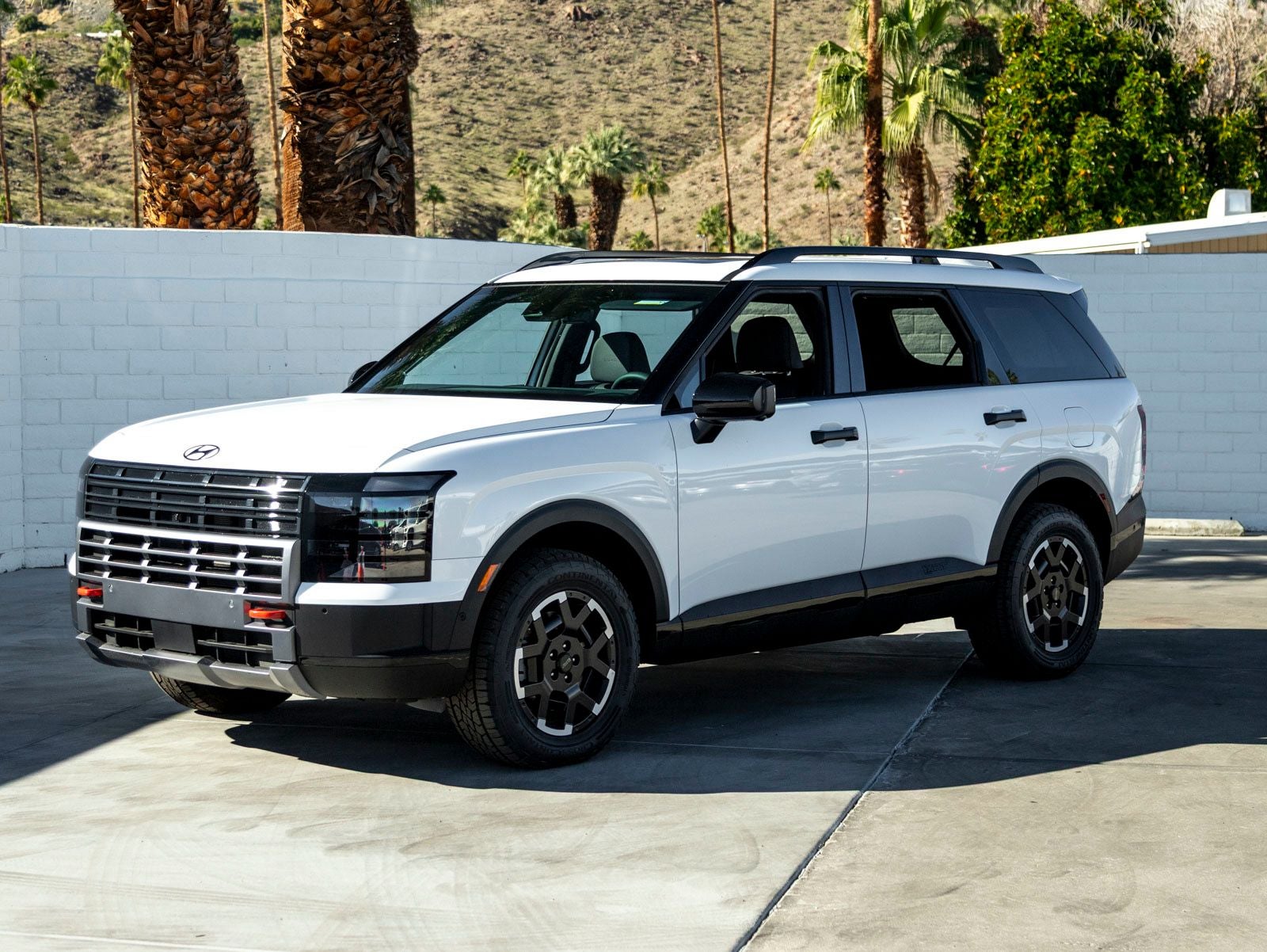2026 Hyundai PALISADE XRT Pro in Creamy White Pearl — front three-quarter view
